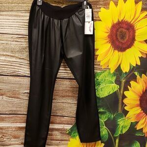 Jessica Simpson Maternity pants size large NWT